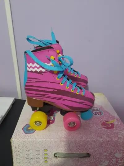 Patines rosados con azul - miniatura 2