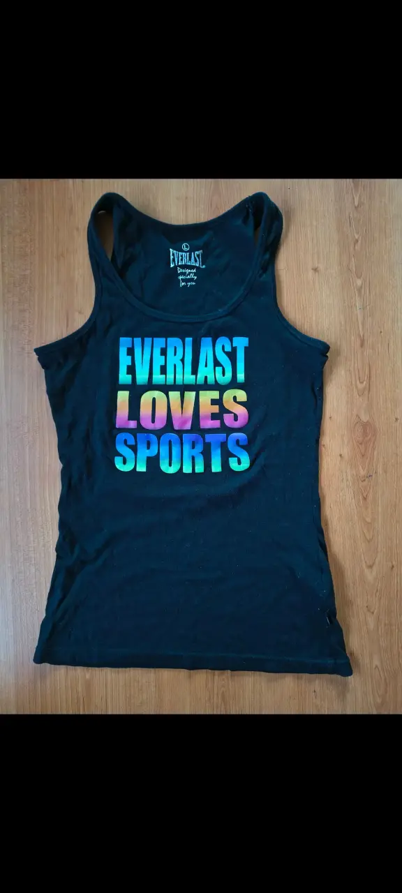 Polera deportiva Everlast negra