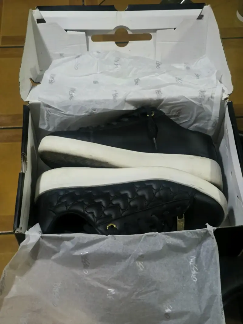 Zapatillas negras de cuero - 2
