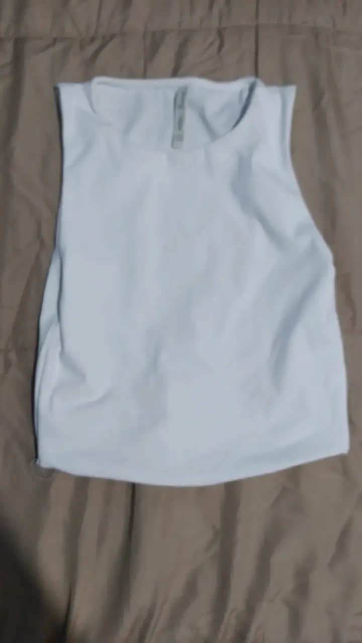 Polera sin mangas blanca