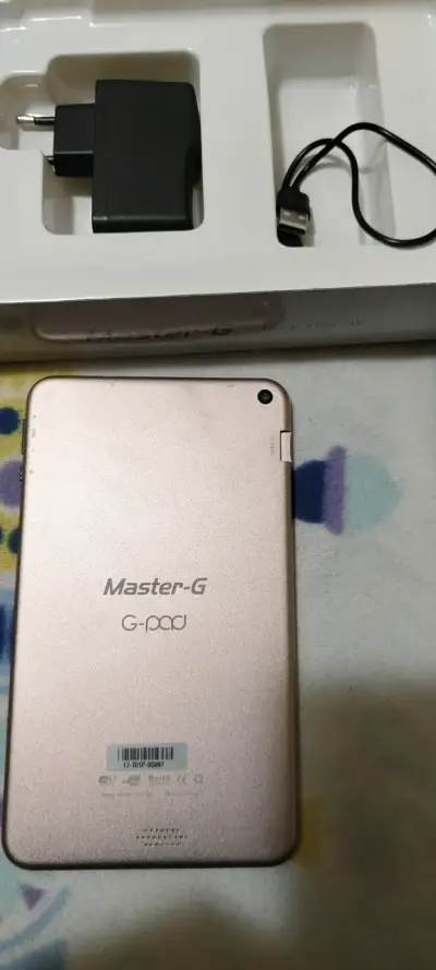 Tablet Master-G rosado con cargador - miniatura 2