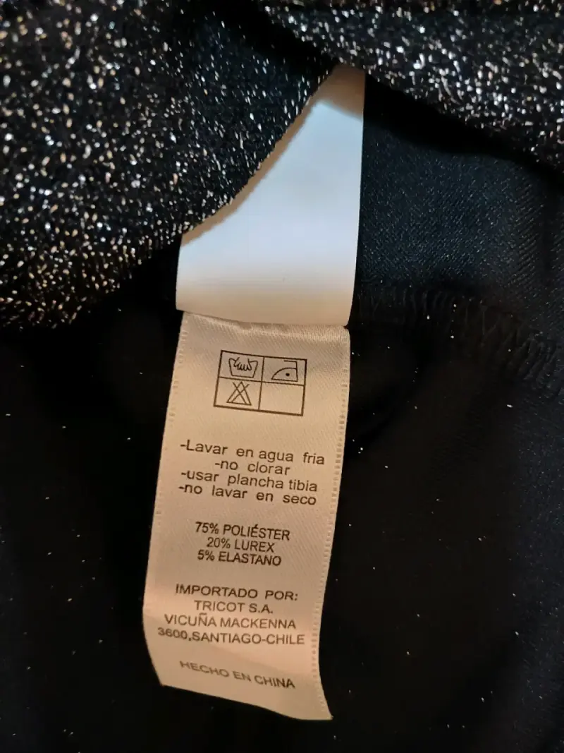 Polera brillante negra tamaño M - 5