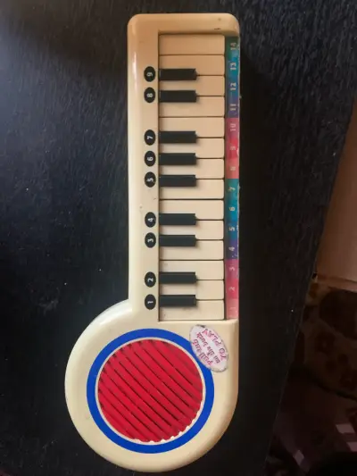 Teclado musical infantil - miniatura 1