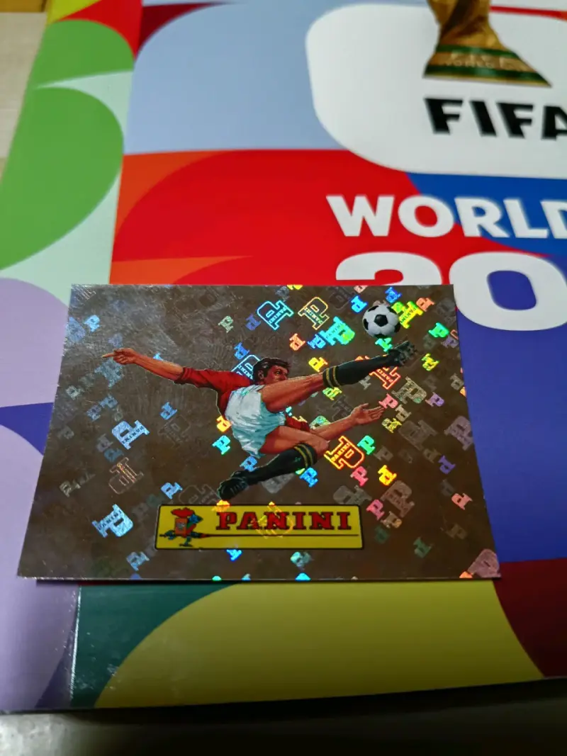 Lámina 00 Panini holográfica FIFA - 1