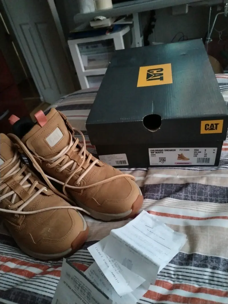 Botas marrones Caterpillar impermeables - 4
