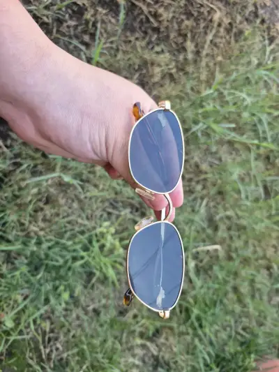 Lentes de sol - miniatura 3