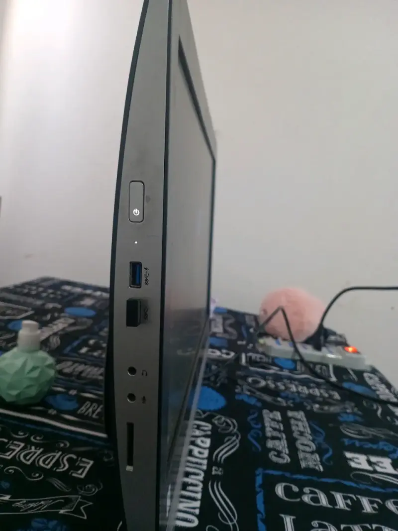 Monitor HP pantalla ancha - 5
