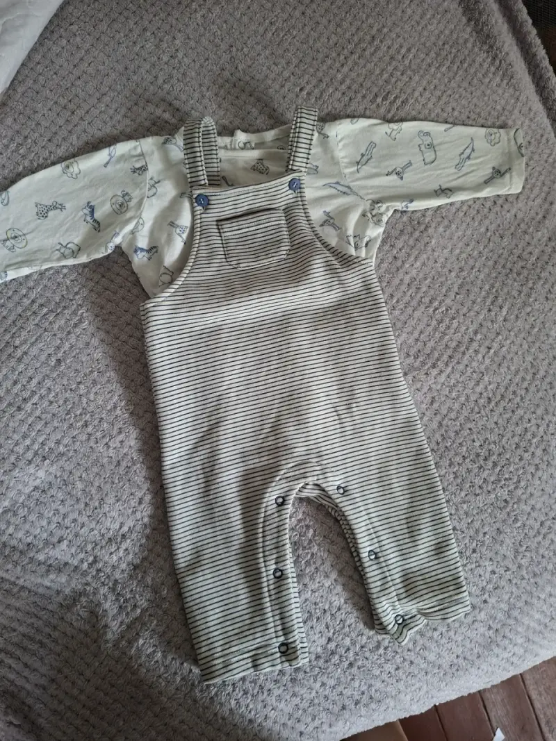 Lote de niño de 3 a 6 meses y parca 12 meses - 6