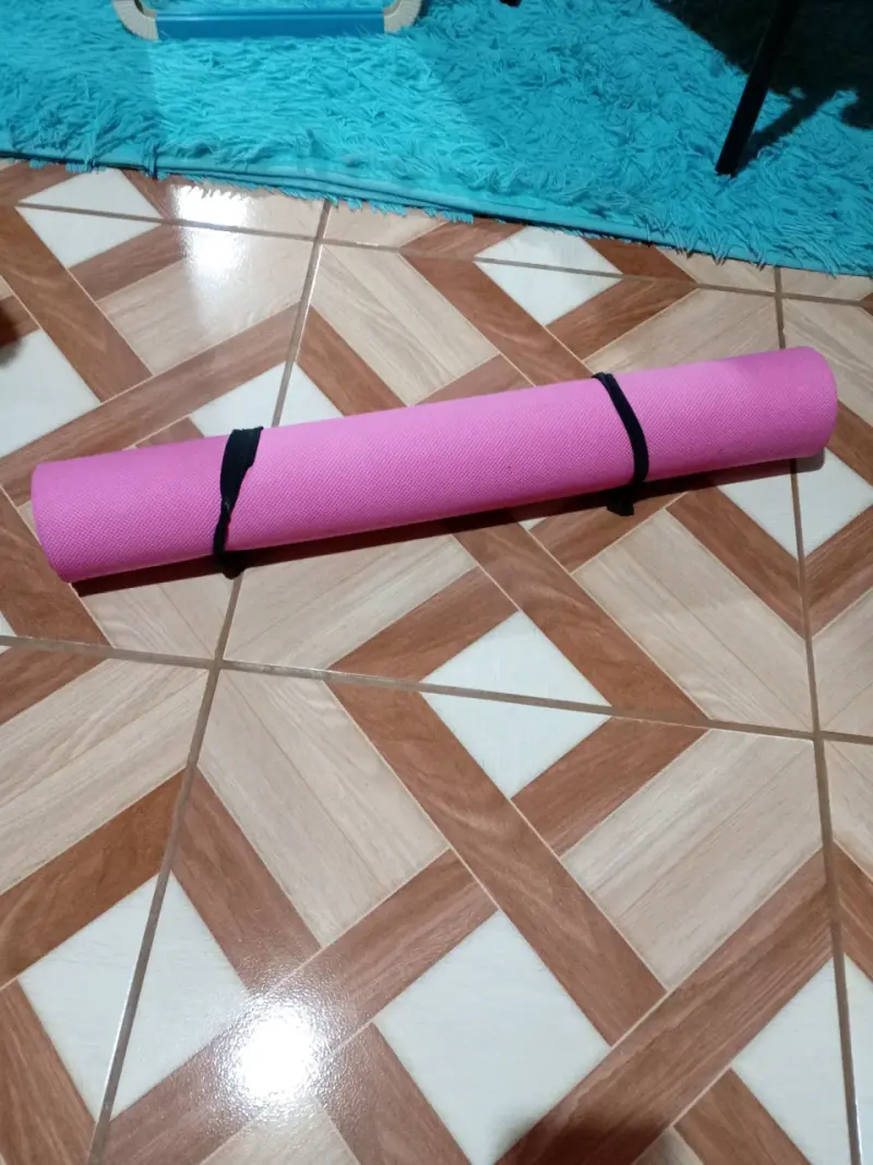 Matrícula de yoga rosada