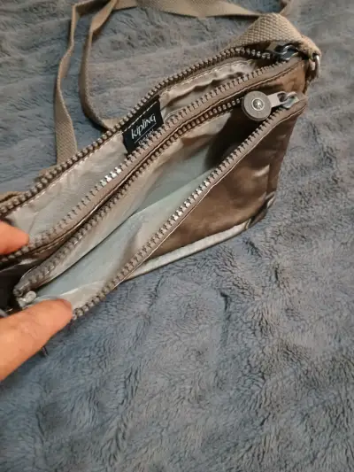 Cartera cruzada gris metálico - miniatura 4