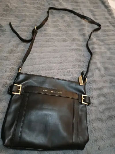 Cartera negra Tommy Hilfiger - miniatura 1
