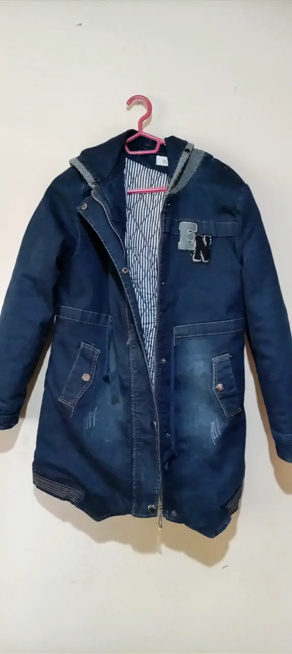 Abrigo denim con capucha - 4