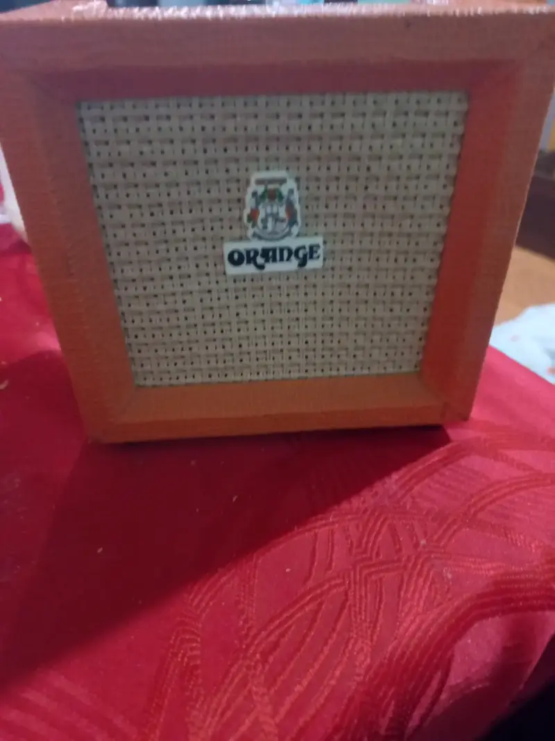 Parlante amplificador Orange compacto - 1