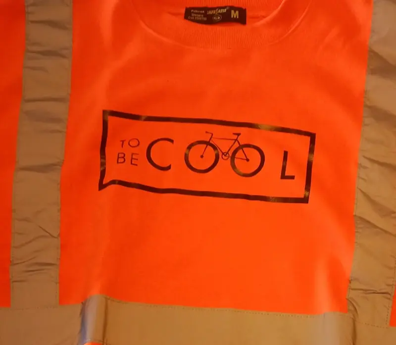Polera reflectante naranja 'To Be Cool' - 2