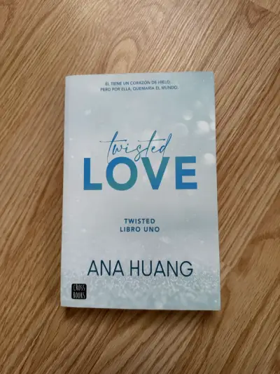 Libro Twisted Love Ana Huang - miniatura 1