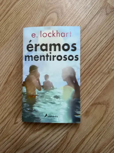 Libro Éramos mentirosos de E. Lockhart - miniatura 1