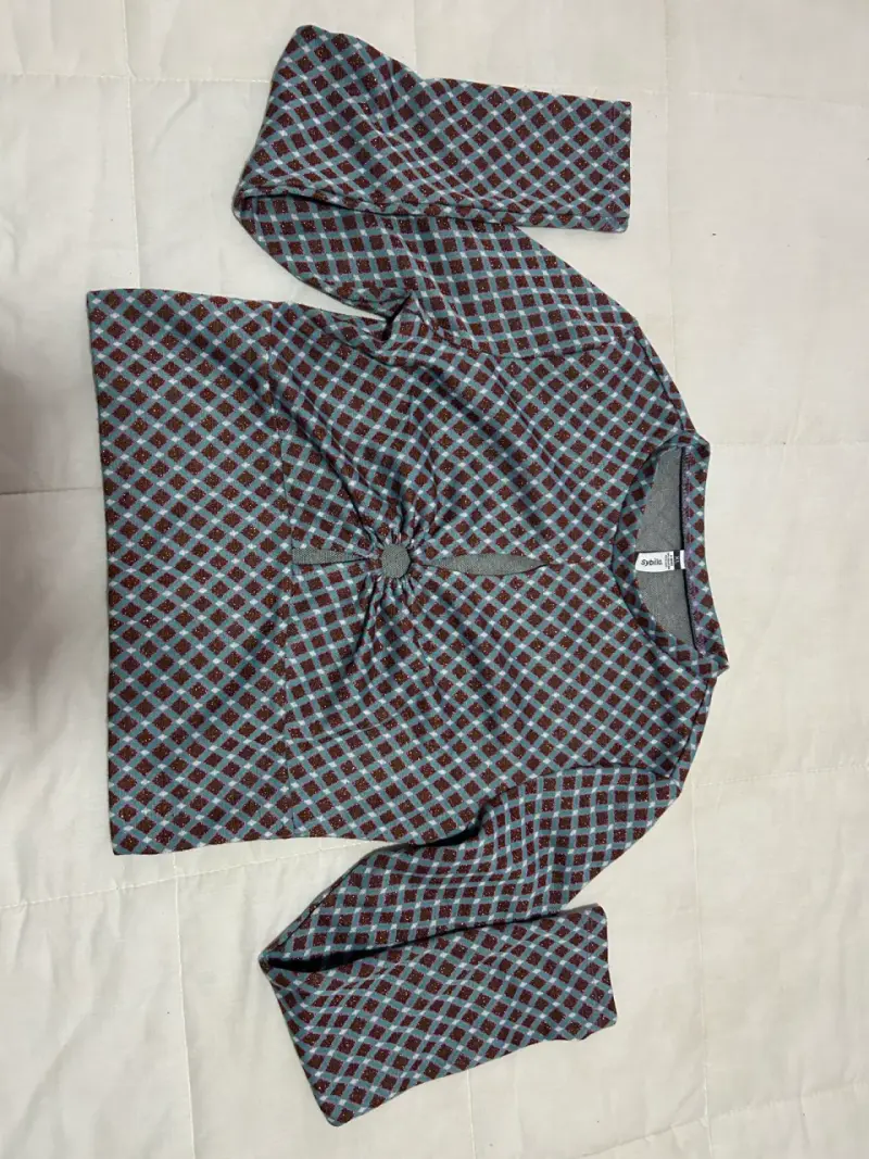 Blusa patrón geométrico