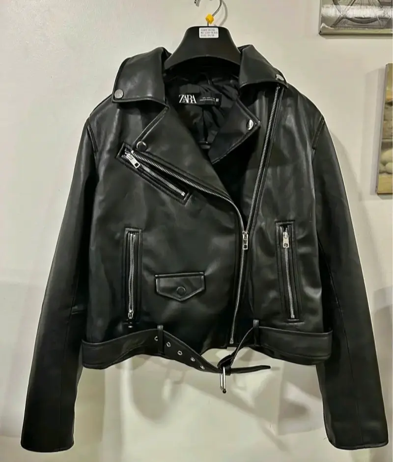 Chaqueta de cuero negra Zara talla L