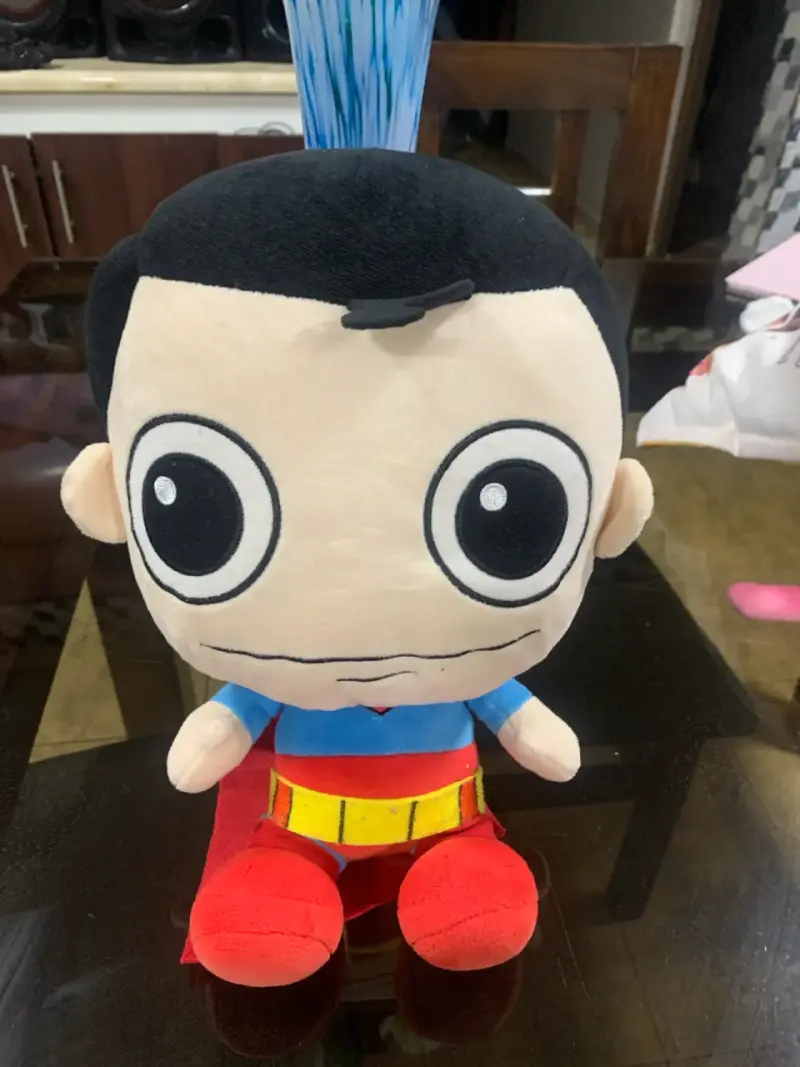 Peluche superhéroe grande