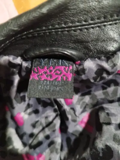Chaqueta negra de cuero sintético - miniatura 3