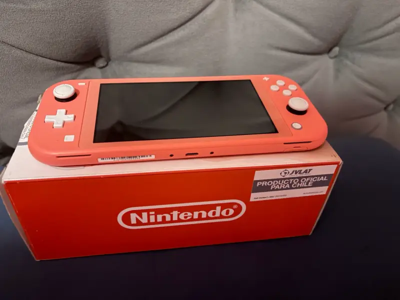 Nintendo Switch Lite Coral 32GB - 2