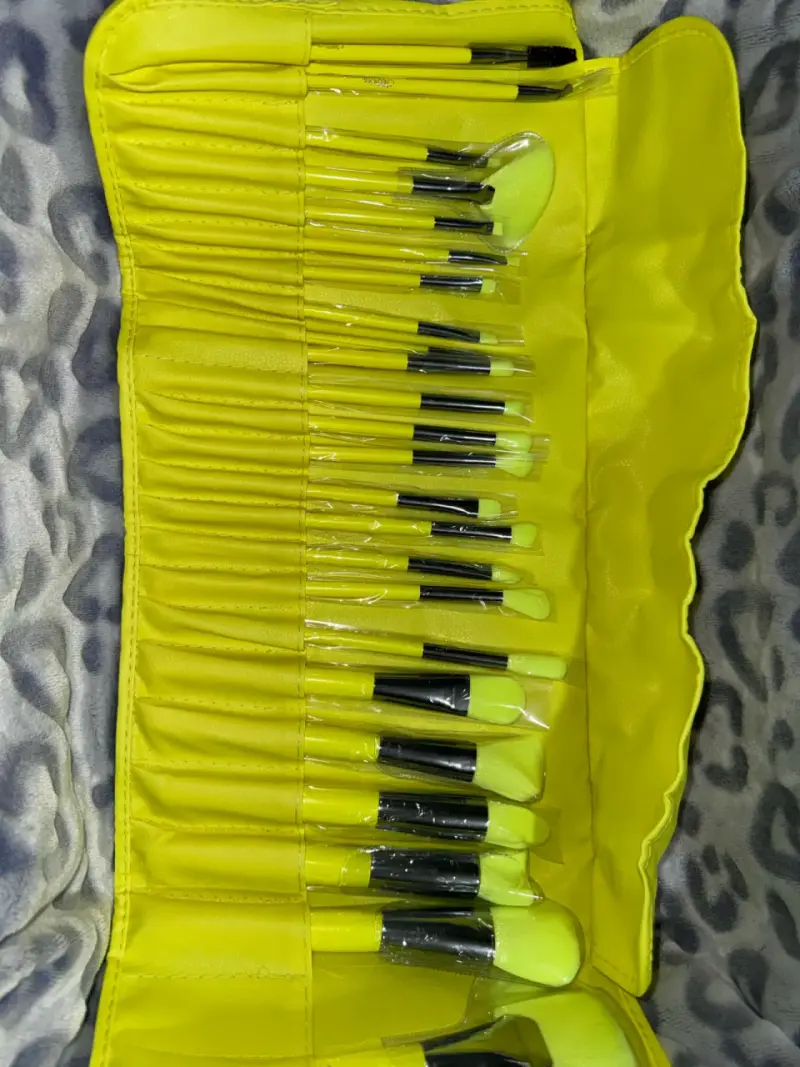 Set de Brochas Neon Yellow – Beauty Creations - 2