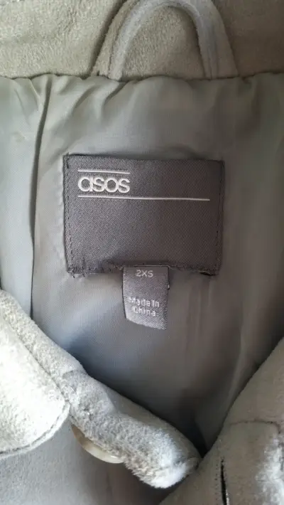 Chaqueta gris elegante - miniatura 2