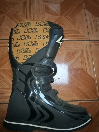 Botas moto wr 46 nuevas - miniatura 2