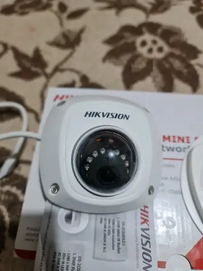 Cámara de seguridad Hikvision - miniatura 3