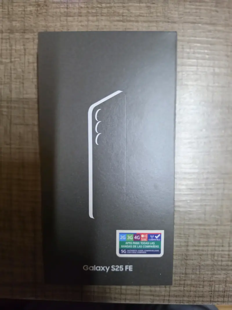 Samsung Galaxy S25 FE 256 GB - 2