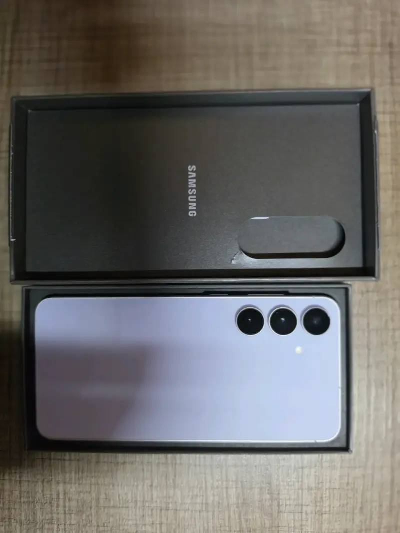 Samsung Galaxy S25 FE 256 GB - 3