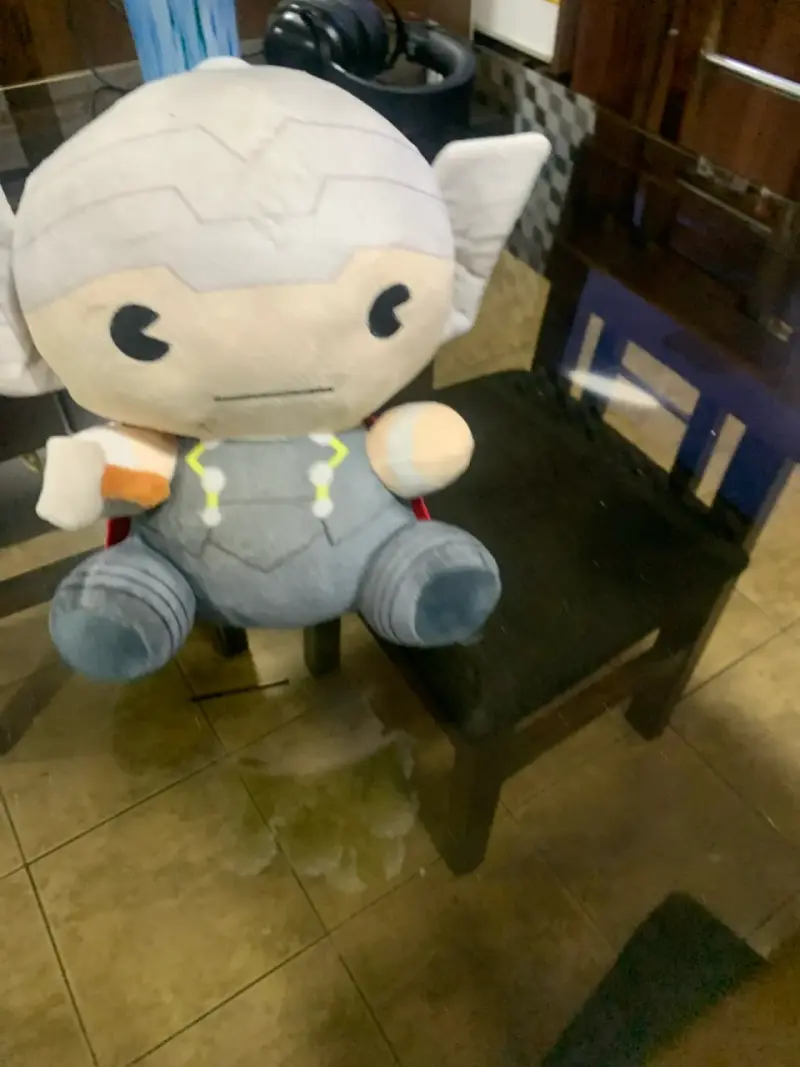 Peluche personaje gris - 1