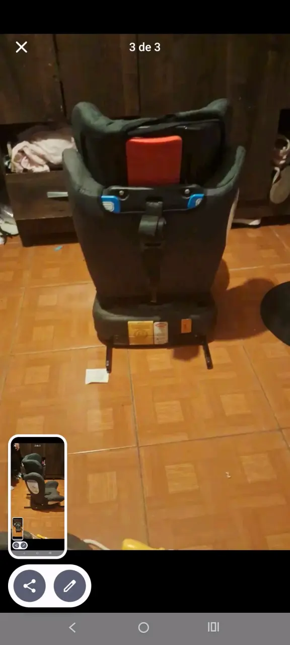 Silla de auto infantil negra - 1