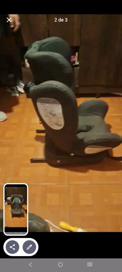 Silla de auto infantil negra - miniatura 2