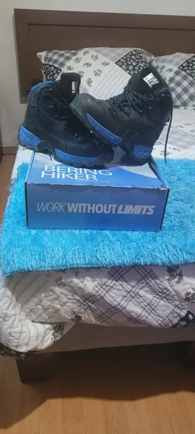 Botas de seguridad negras y azules - miniatura 1