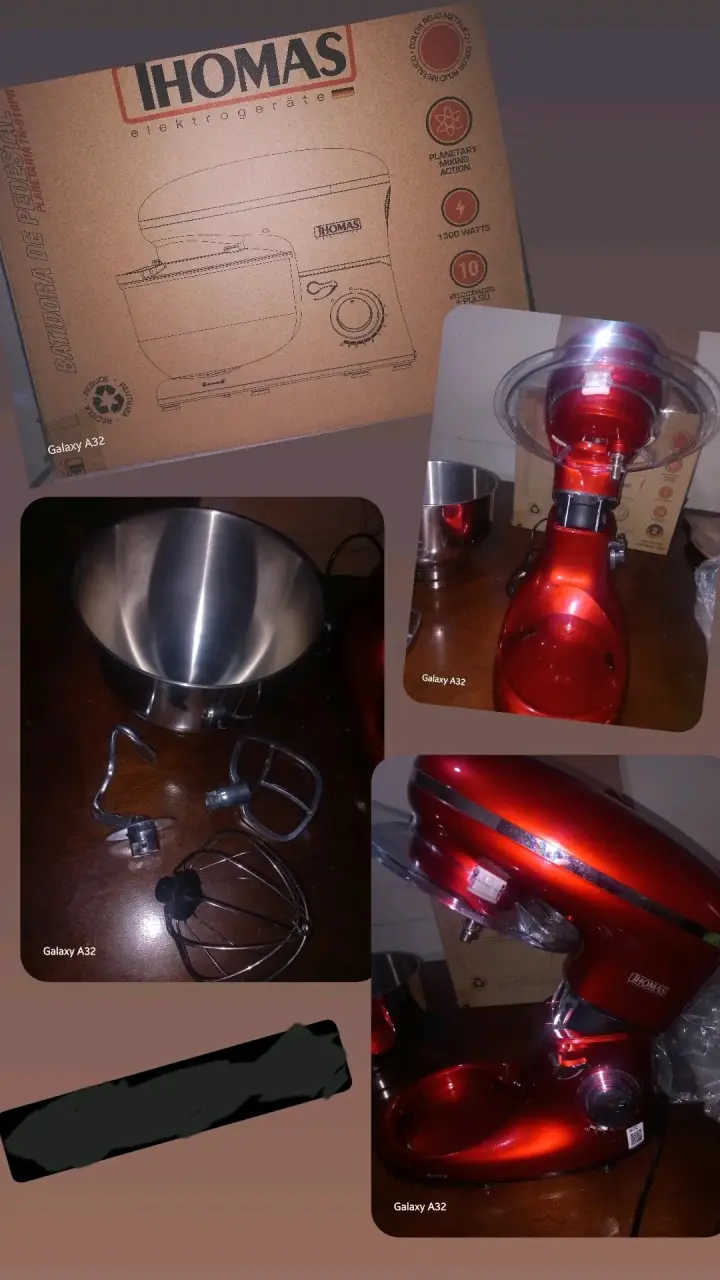 Batidora de pedestal roja