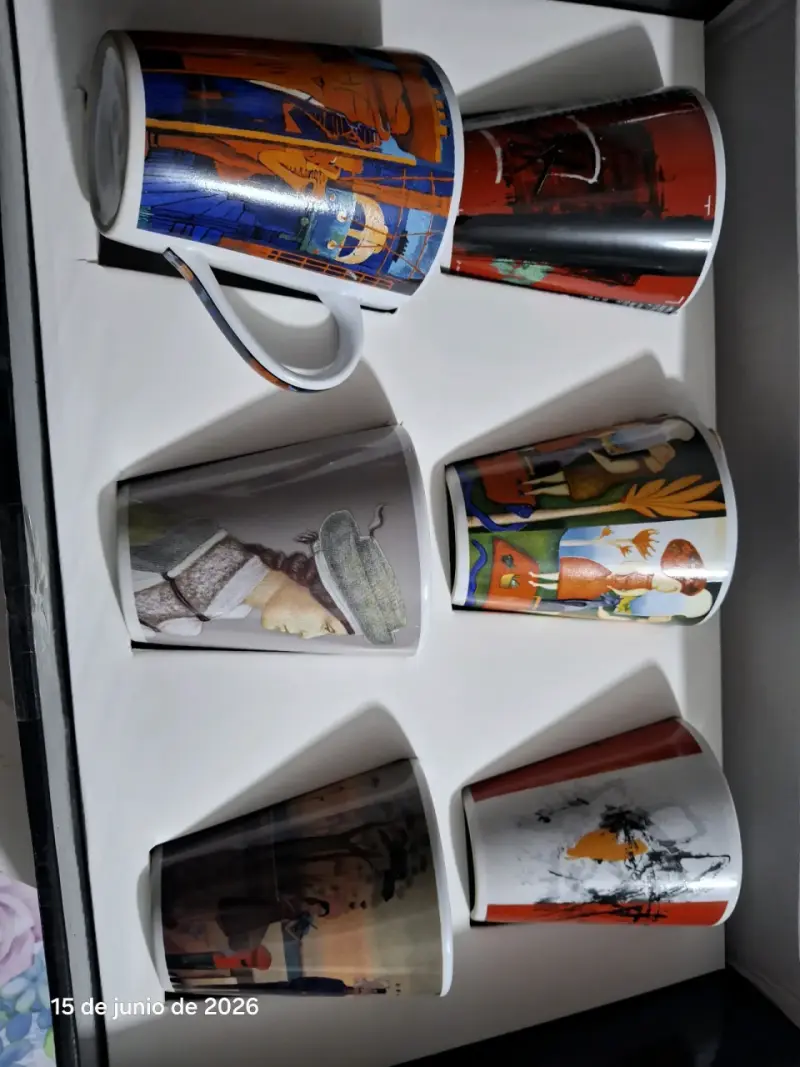 Set de tazas con diseño artístico
