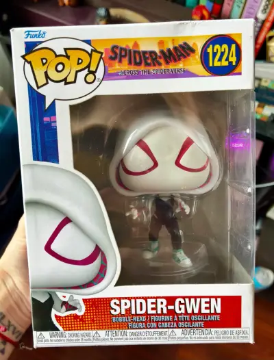 Funko Pop Spider Gwen - miniatura 1