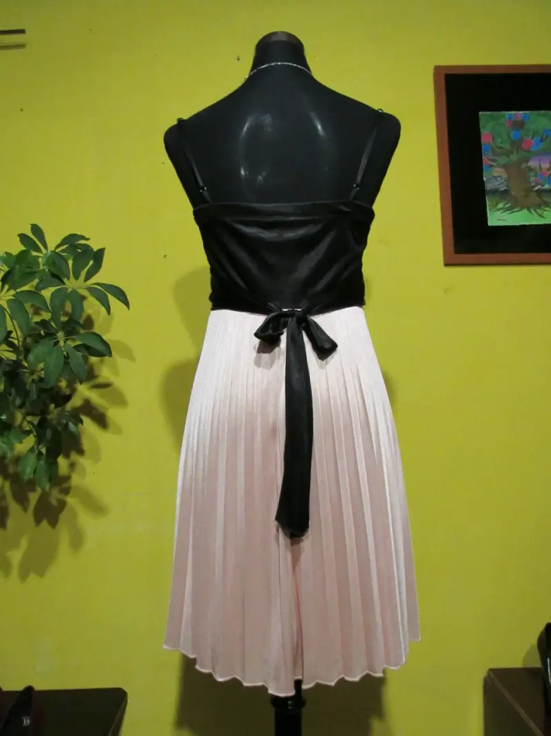 Vestido bicolor elegante - 2