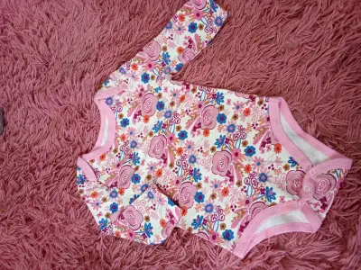 Body de bebé estampado colorido - miniatura 5