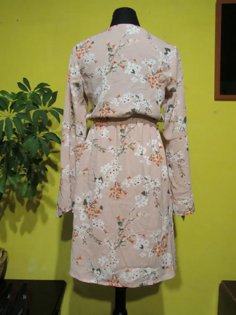 Vestido floral rosa manga larga - 2