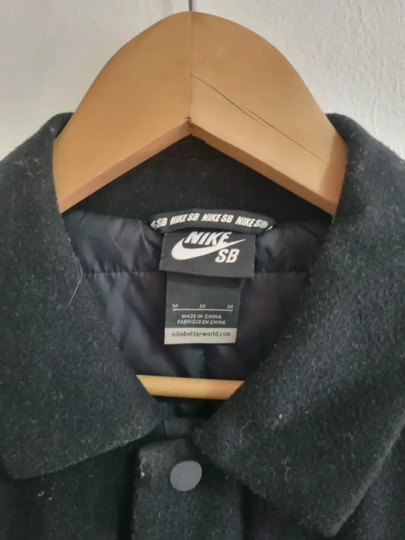 Chaqueta negra Nike SB - 4