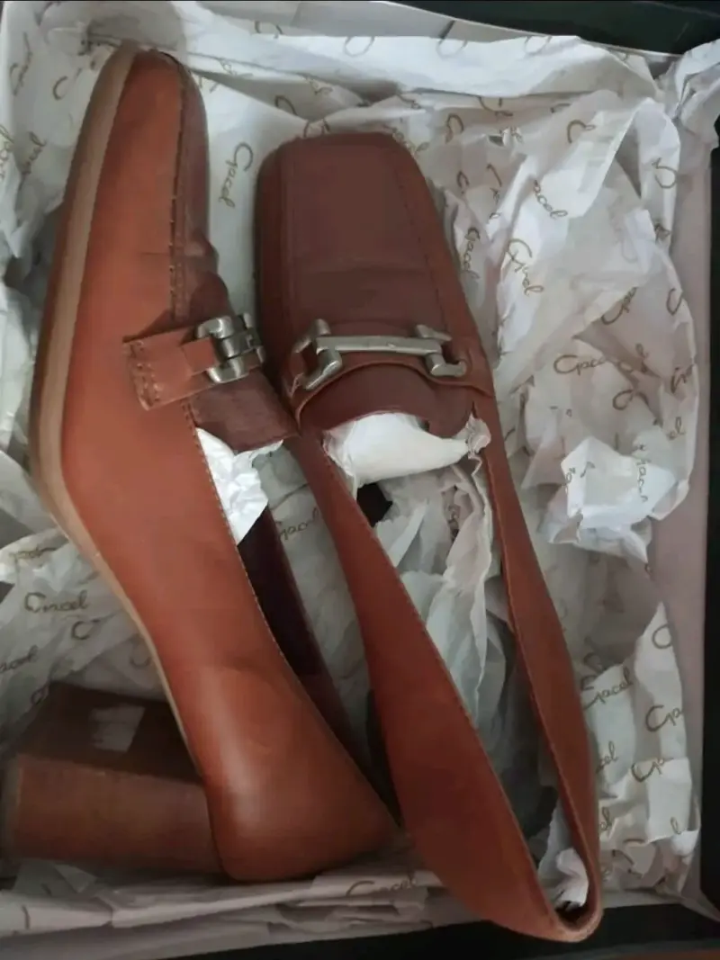 Zapatos de tacón negros de cuero - 2