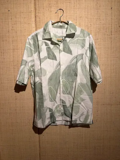 Camisa hojas verdes - miniatura 1