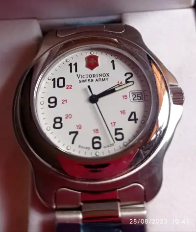 Reloj Victorinox Swiss Army descontinuado - miniatura 1
