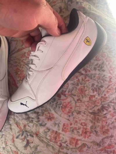 Zapatillas blancas deportivas - miniatura 3