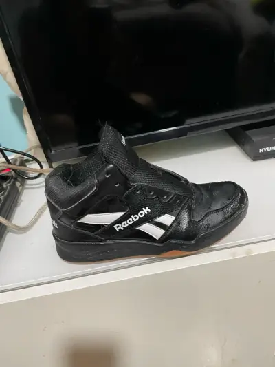 Zapatillas negras Reebok usadas - miniatura 1