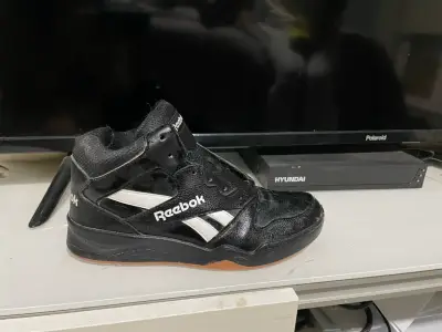Zapatillas negras Reebok usadas - miniatura 4