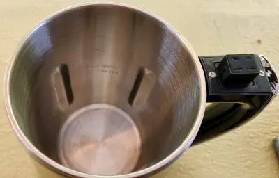 Máquina para sopas y jugos The Veggie Machine - miniatura 4