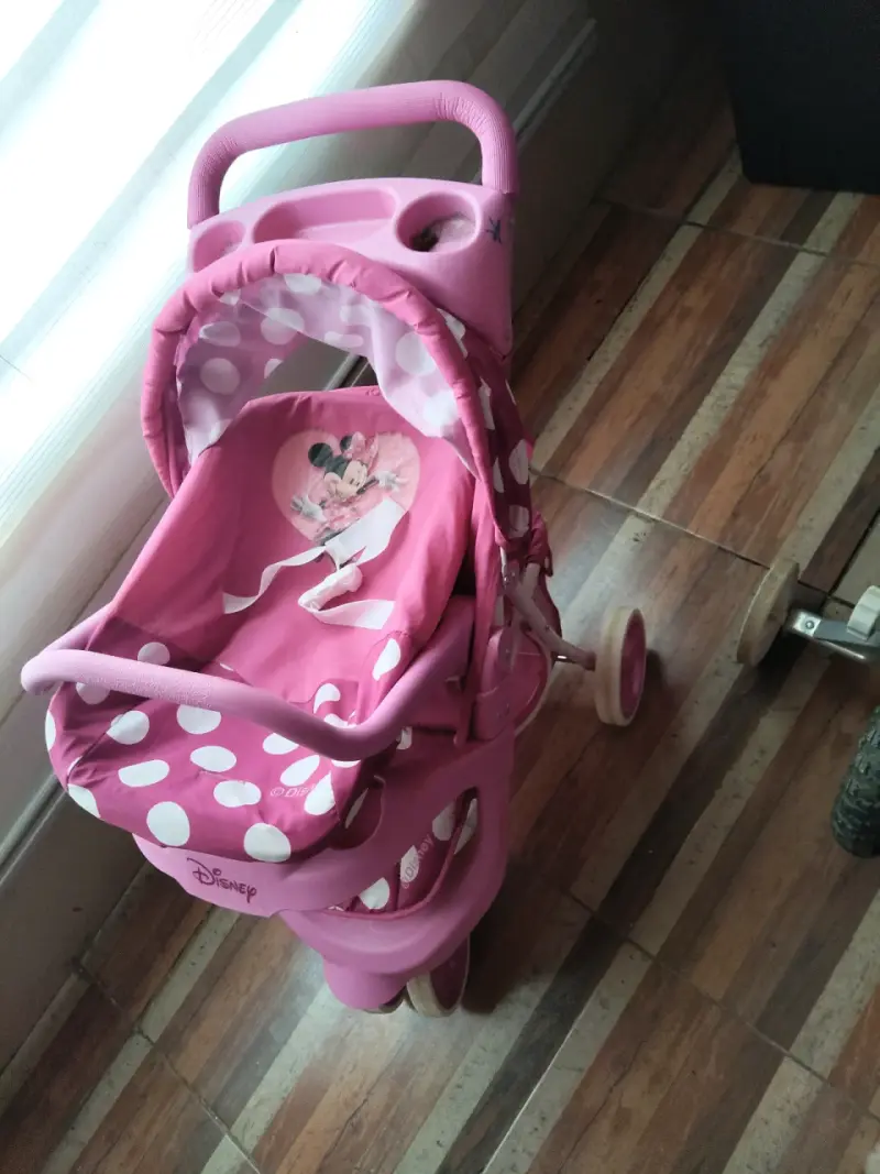 Coche para muñecas Minnie - 2